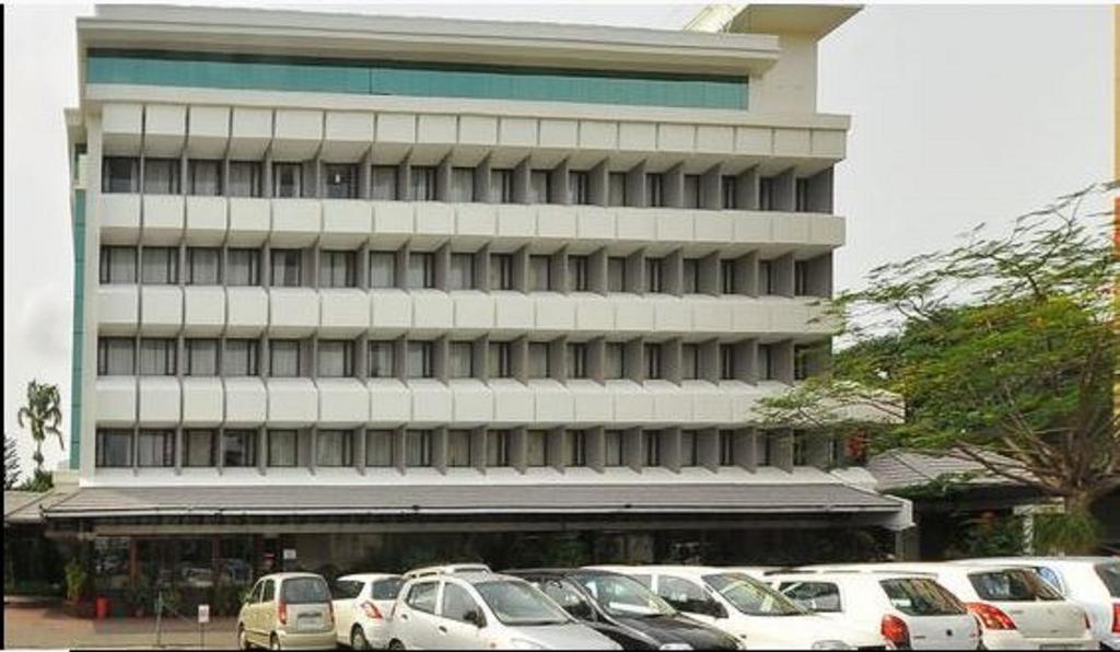 The Renai Cochin Hotel Kochi Exterior photo